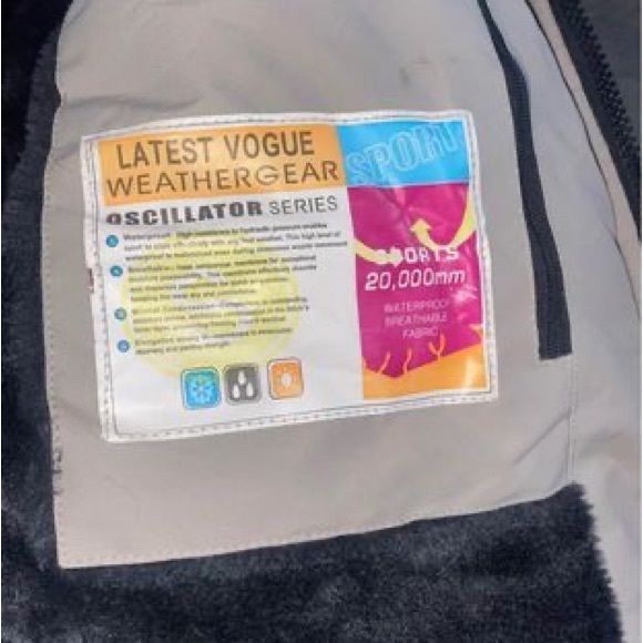 Moerdeng Coat - Picture 4 of 4